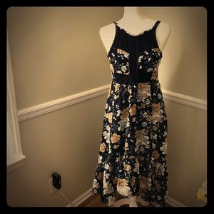 Hi-Lo Sleeveless Dress Size M